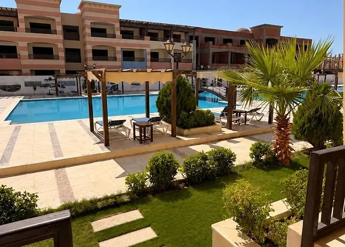 Daire 1 Bdr Pool Front Cozy