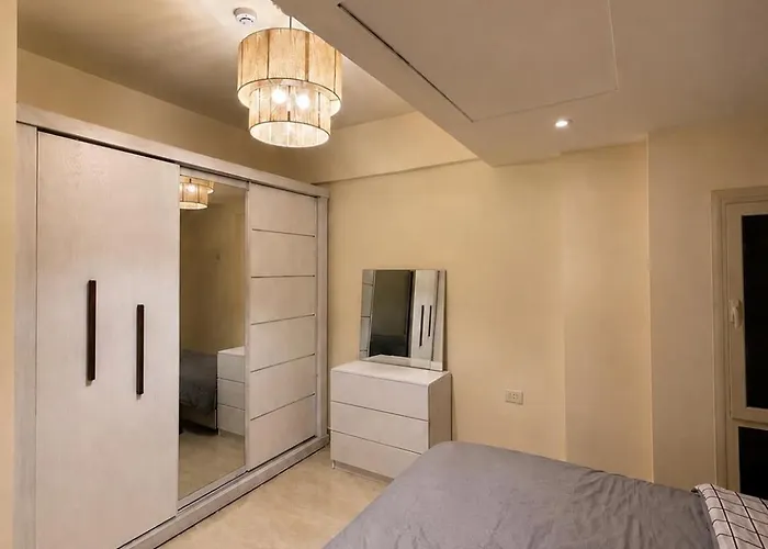 شقة 1 Bdr Pool Front Cozy بورت غالب